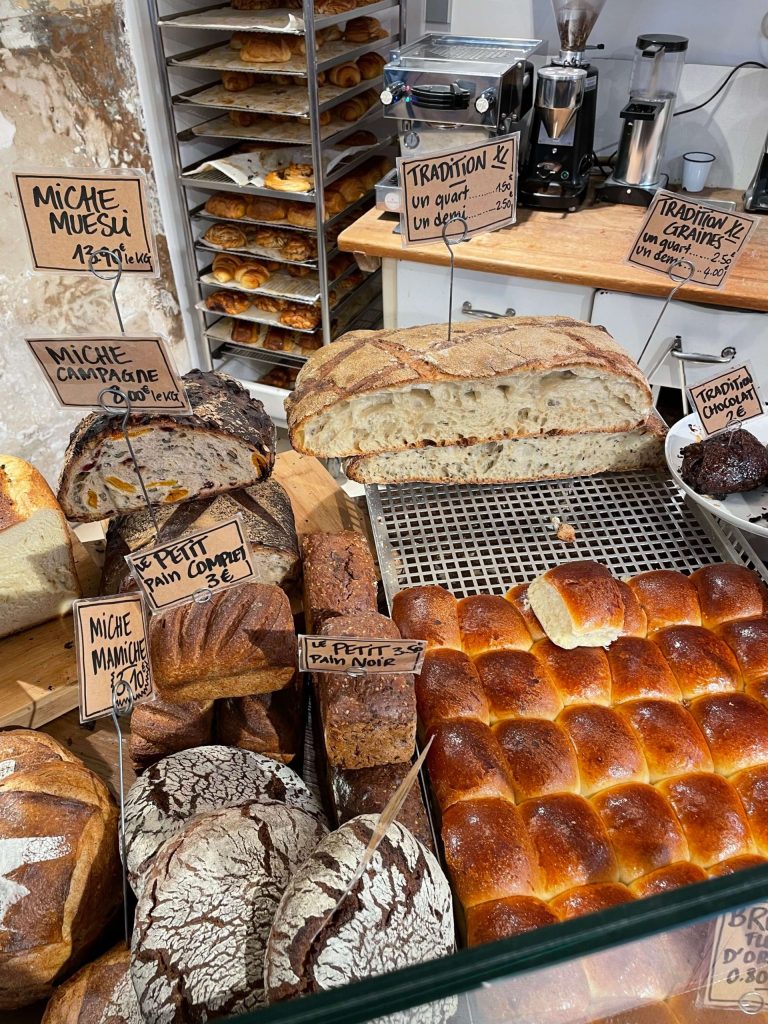 Mamiche'nin ekmekleri